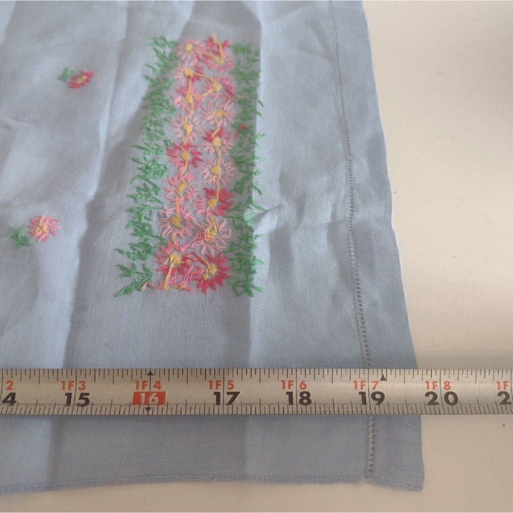 Vintage Dresser Scarf Embroidered Daisies Pink Light Blue 11 X 20 - Picture 5 of 6